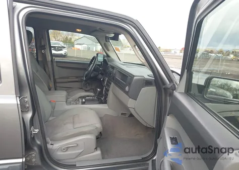 2007 Jeep Commander Sport из США, поврежденный, VIN 1J8HG48K07C697649